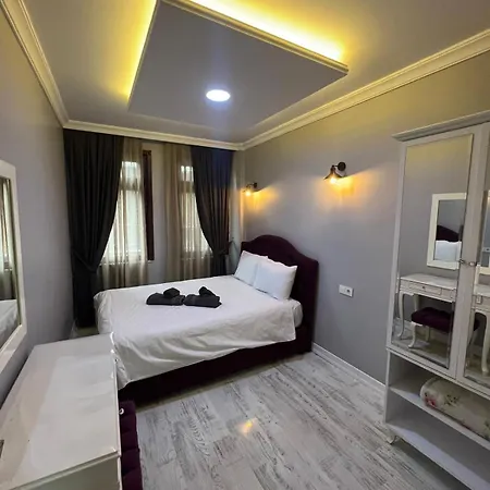 מלון דירות Taksim Cmlm 3*