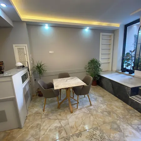 Taksim Cmlm 公寓式酒店