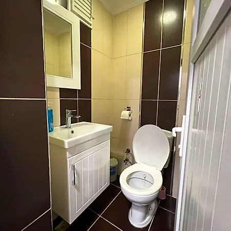 Apart Otel Taksim Cmlm 3*